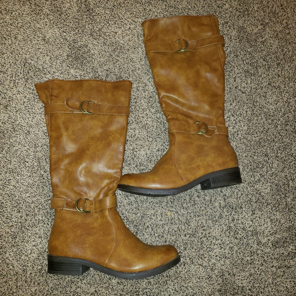 Womens brown boots 7